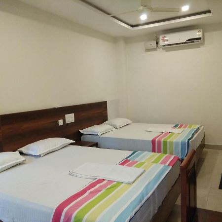 Tirur Tourist Home Exterior foto
